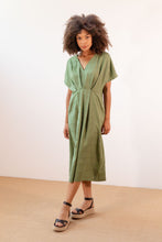 Cargar imagen en el visor de la galería, Vestido Verde Largo

