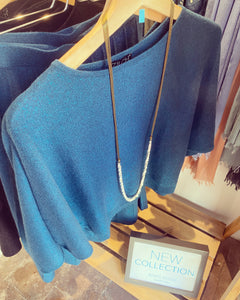 Sweater Azul Petróleo Brillos